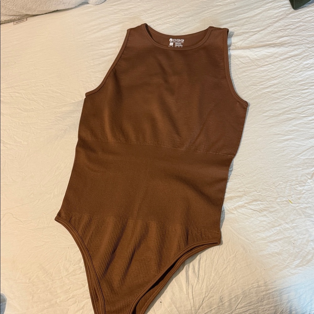 Brown Ribbed Bodysuit - Picture 2 of 3